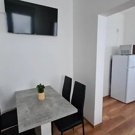 Heder Apartmanok Балатонфеньвеш Экстерьер фото