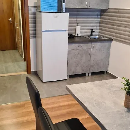 Heder Apartmanok Балатонфеньвеш Экстерьер фото