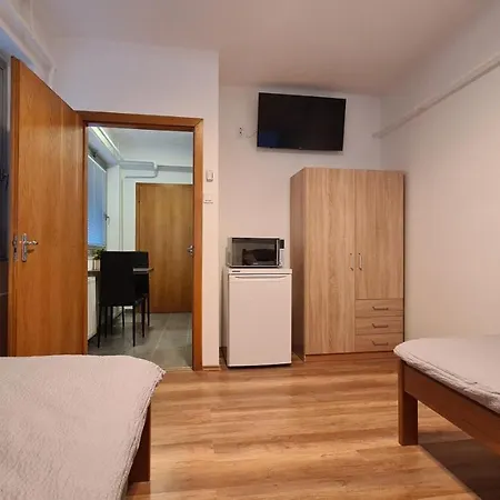 Heder Apartmanok Балатонфеньвеш Экстерьер фото