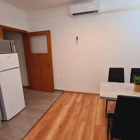 Heder Apartmanok Балатонфеньвеш Экстерьер фото