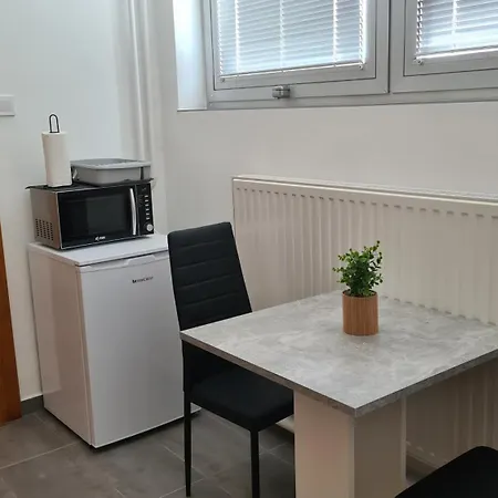 Heder Apartmanok Балатонфеньвеш Экстерьер фото