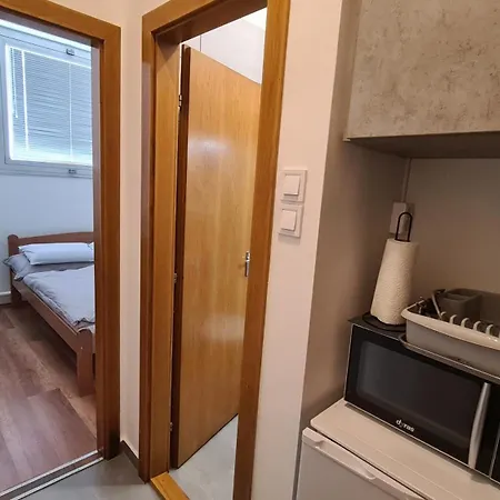 Heder Apartmanok Балатонфеньвеш Экстерьер фото