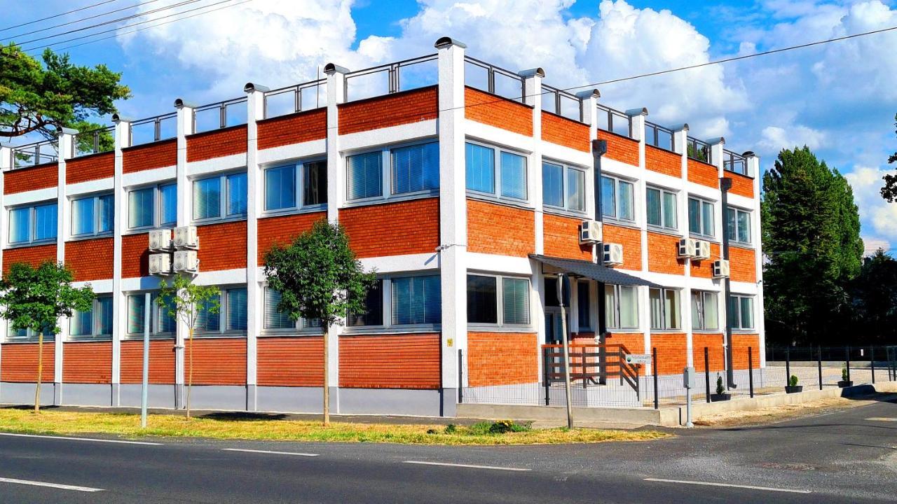 Apartment Heder *