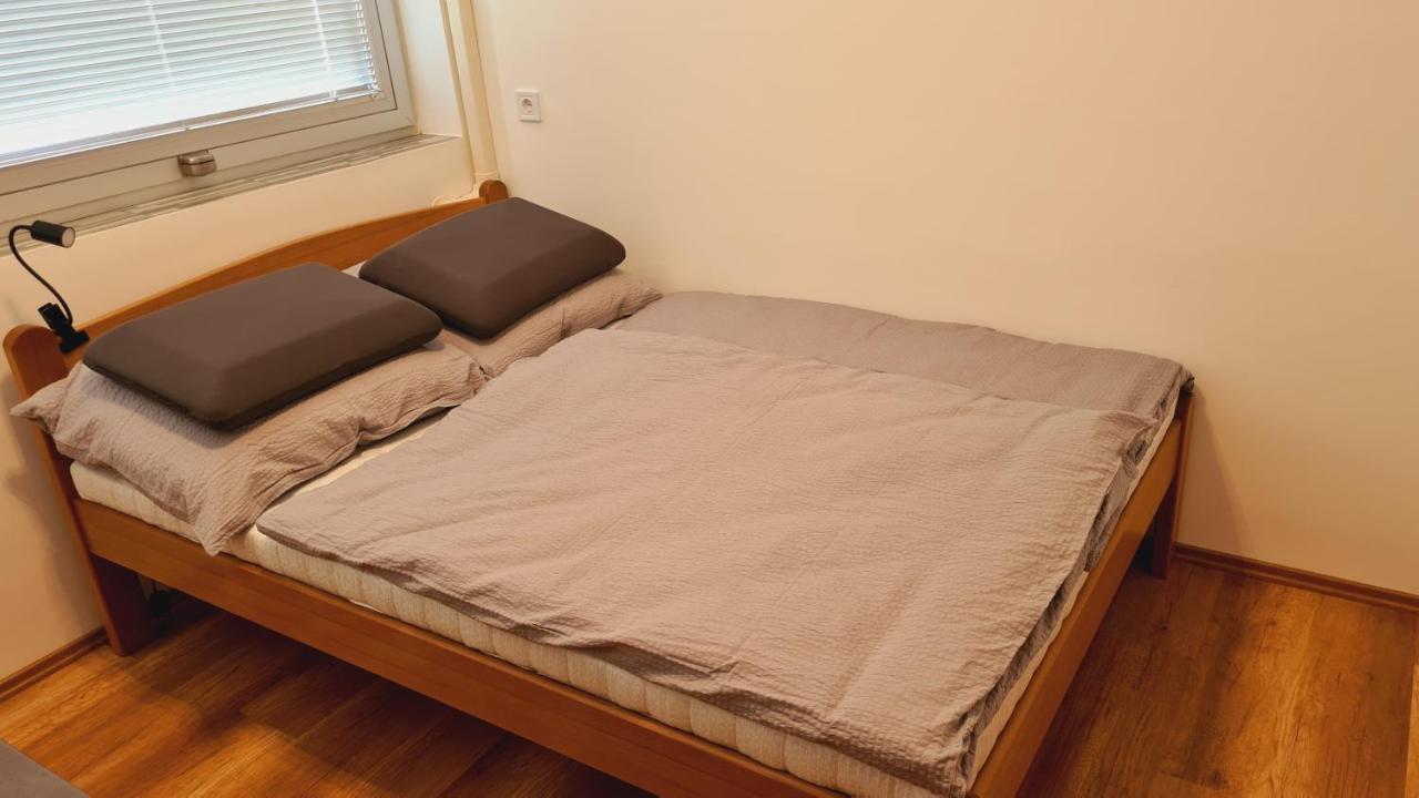 Apartment Heder