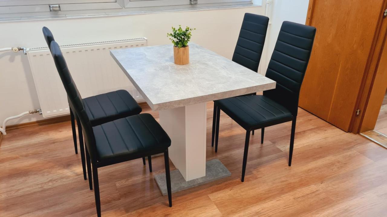 Heder Apartment Balatonfenyves