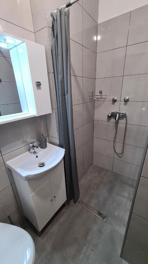 Heder Apartment Balatonfenyves