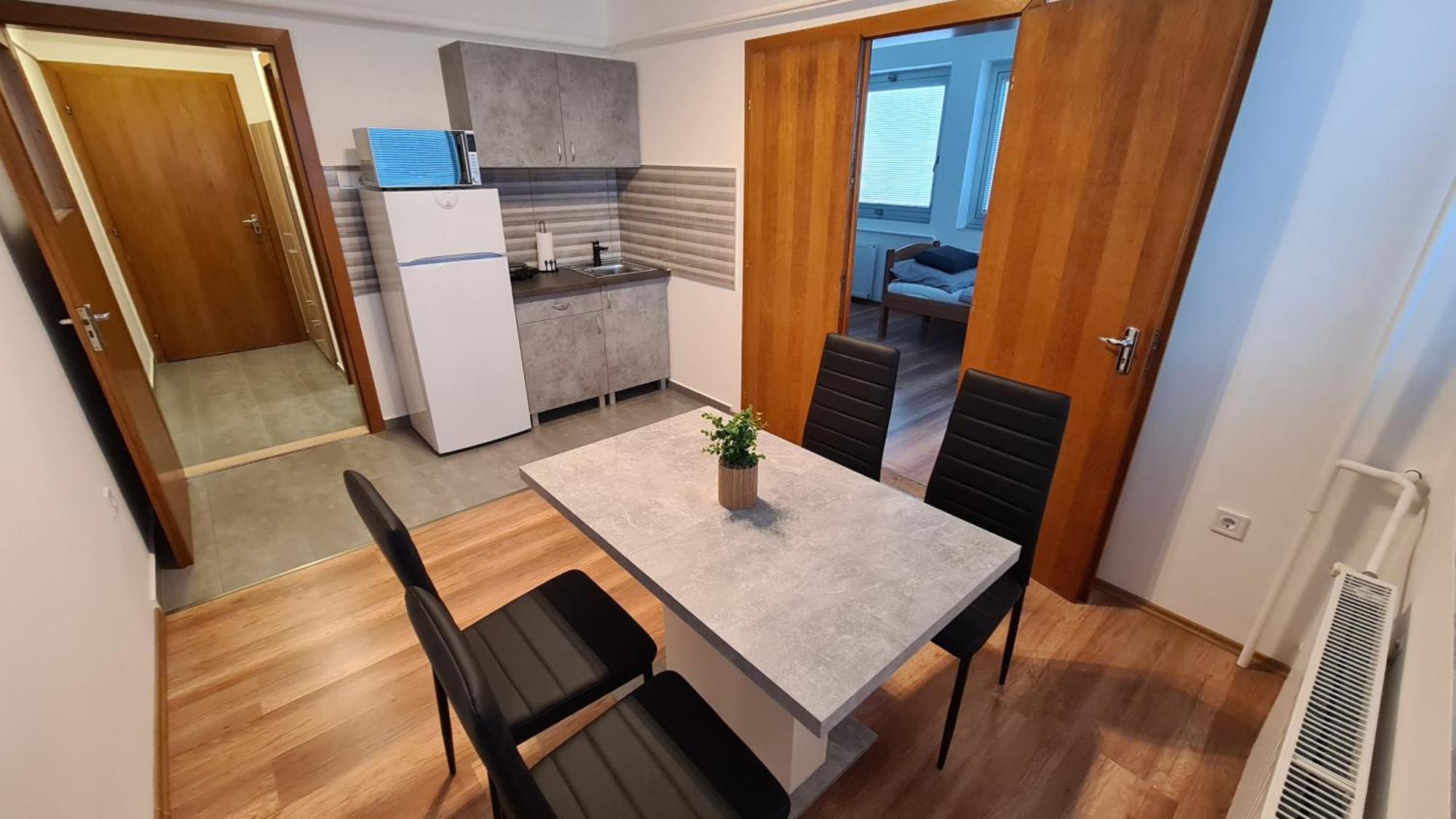 Heder Apartment Balatonfenyves